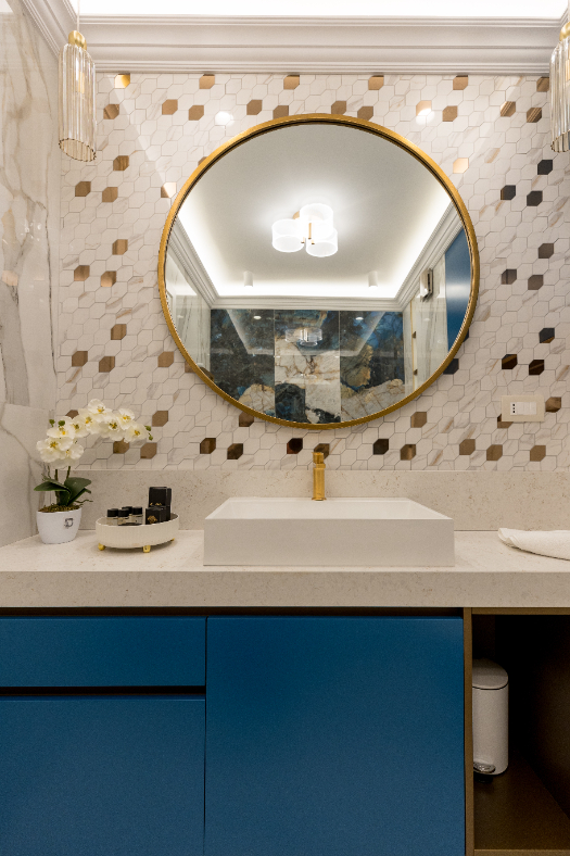 Glamorous Oasis - interior design photo