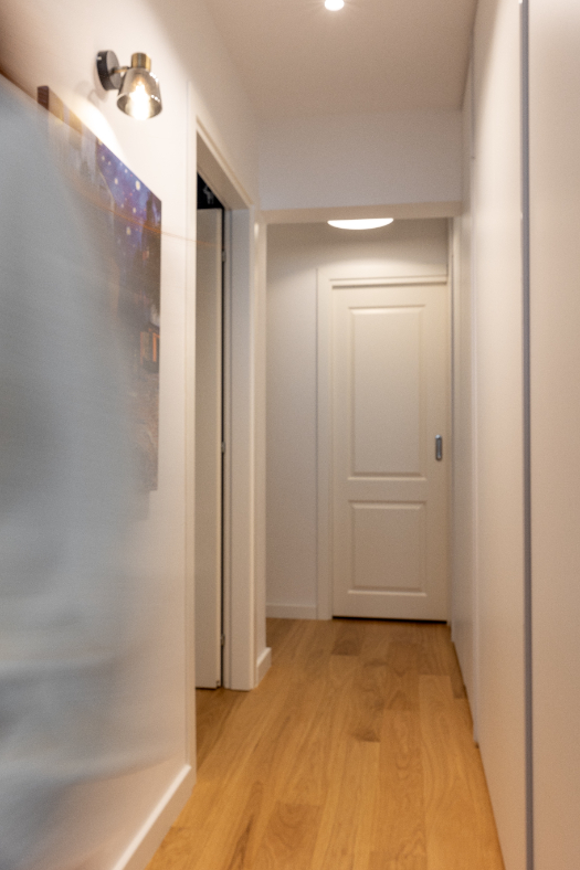 Industrial with a twist - interior design photo