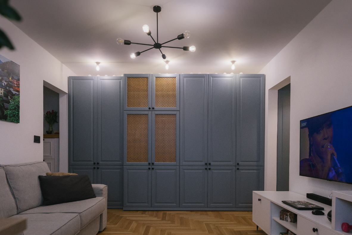 Shabby on so many levels - interior design photo