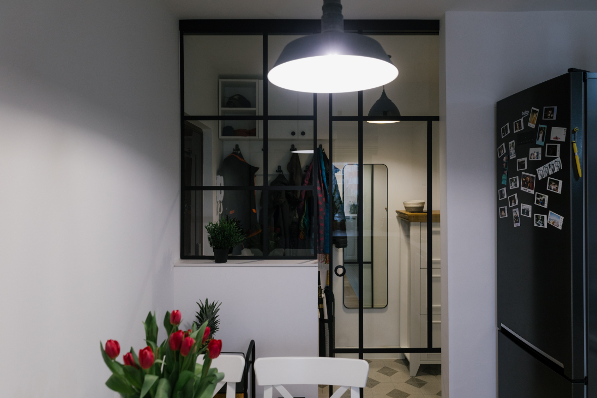 Shabby on so many levels - interior design photo