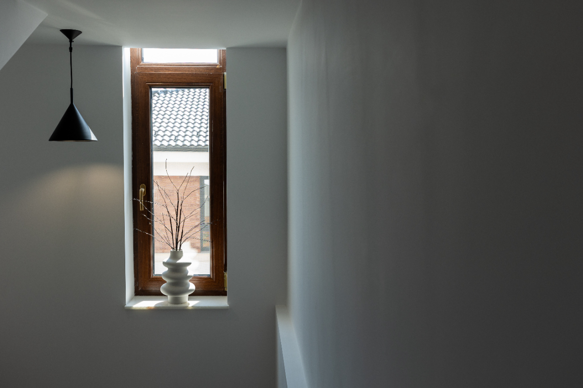 Brancusi Inspired House - interior design photo