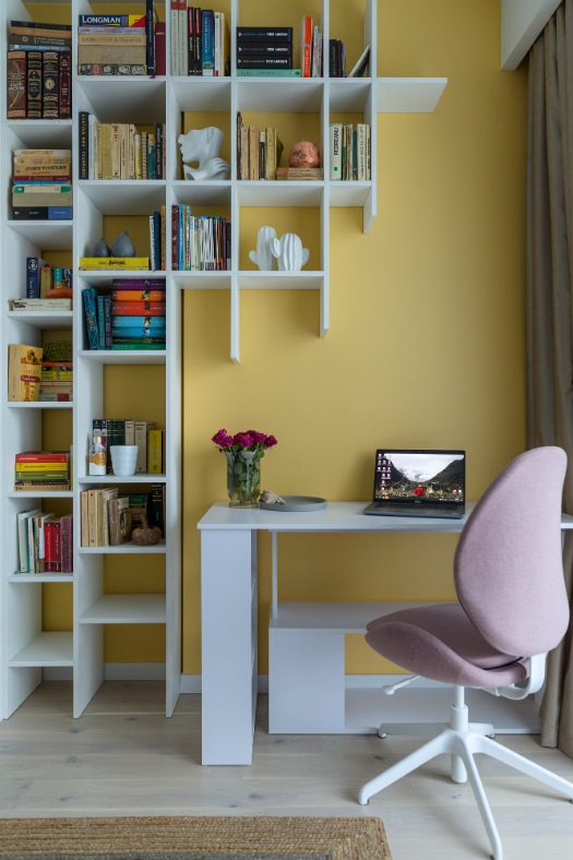 Book poetry - interior design photo