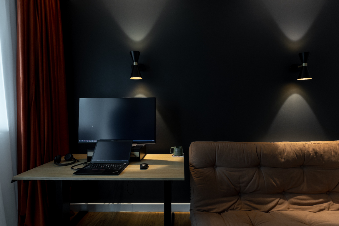 Industrial with a twist - interior design photo