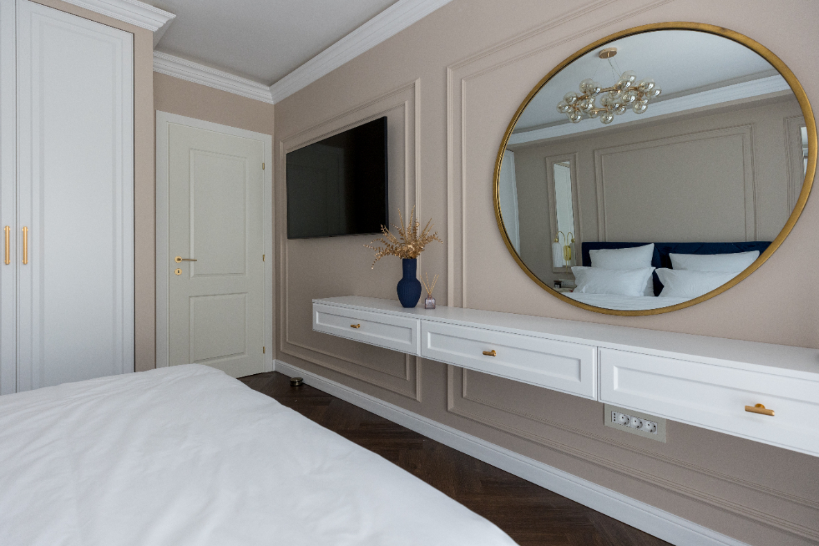 Glamorous Oasis - interior design photo