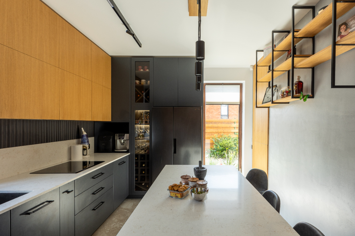 Brancusi Inspired House - interior design photo