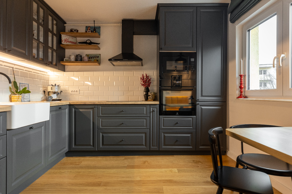 Industrial with a twist - interior design photo