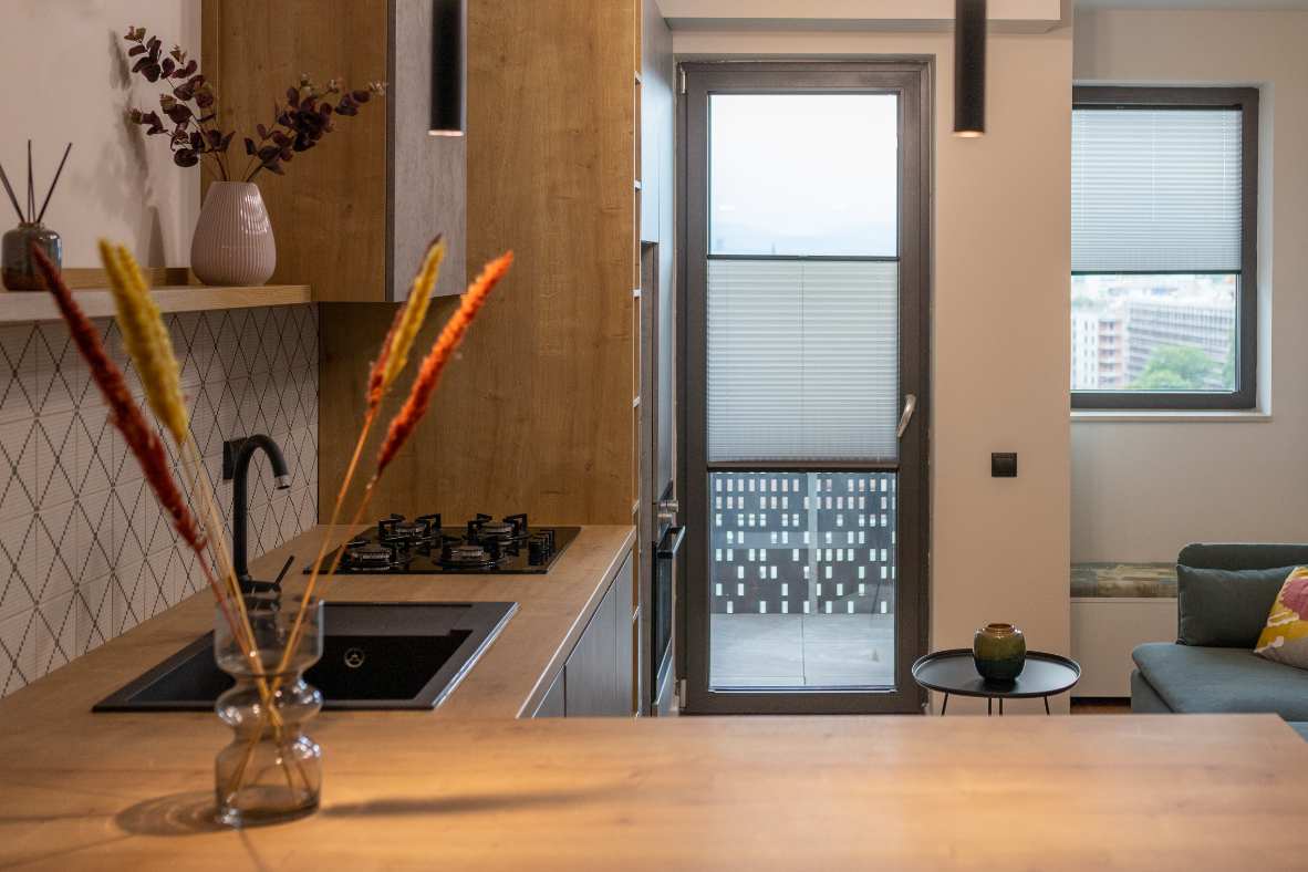 Small space, smart furniture - interior design photo